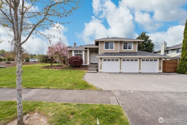 Property photo for 1728 Amber Boulevard, Puyallup photo 2