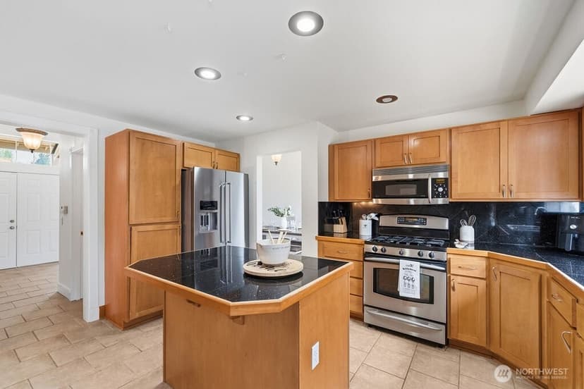 Property photo for 1728 Amber Boulevard, Puyallup photo 10