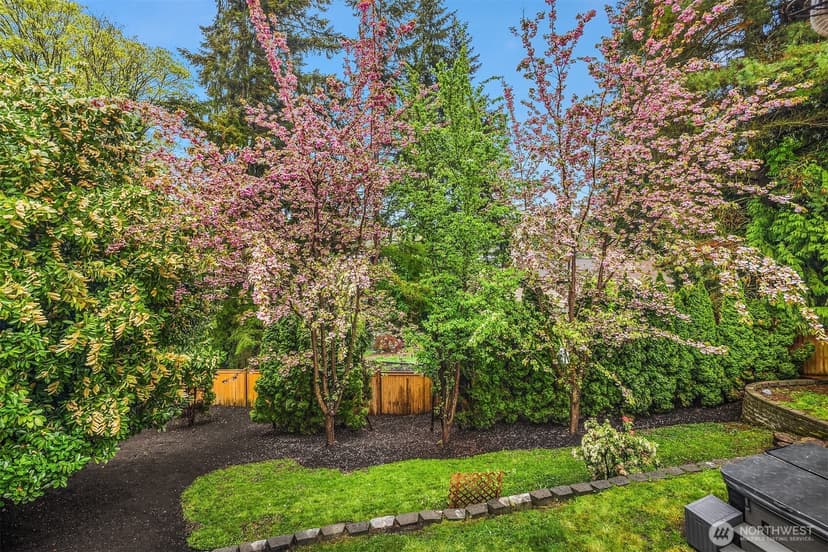 Property photo for 6240 NE 204th Place, Kenmore photo 38