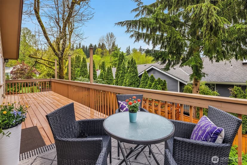 Property photo for 6240 NE 204th Place, Kenmore photo 16