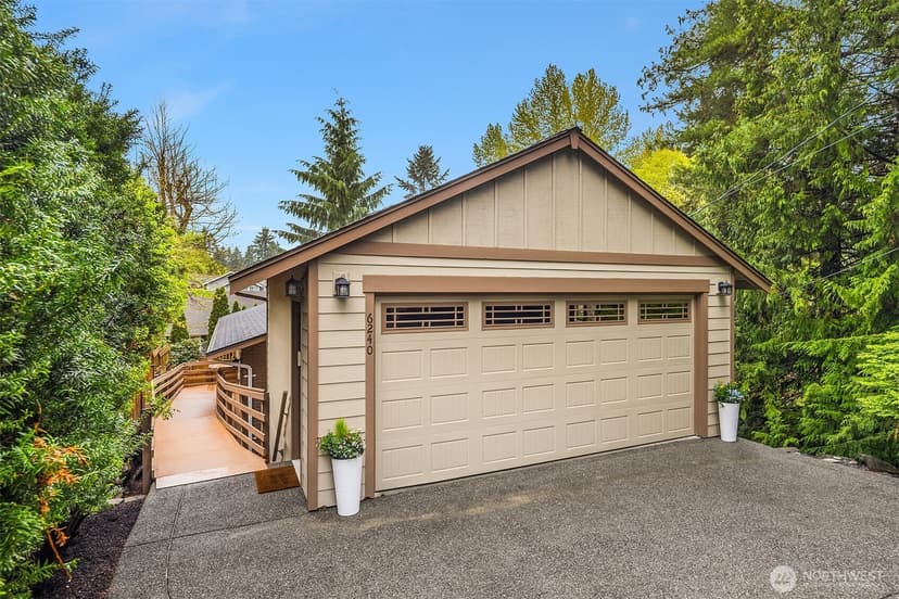 Property photo for 6240 NE 204th Place, Kenmore photo 39
