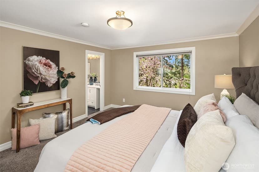 Property photo for 6240 NE 204th Place, Kenmore photo 18