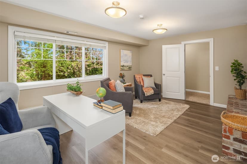Property photo for 6240 NE 204th Place, Kenmore photo 27