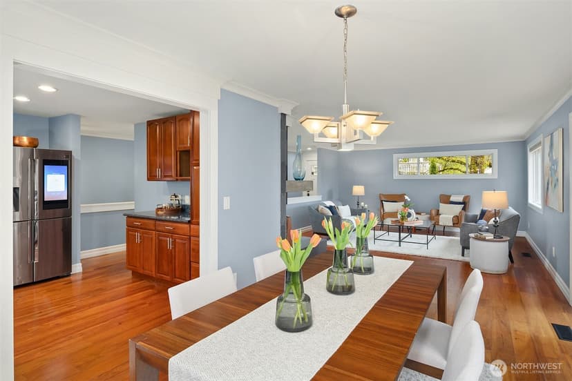 Property photo for 6240 NE 204th Place, Kenmore photo 10
