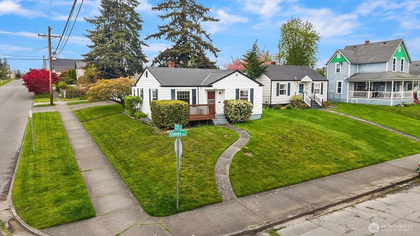 Property photo for 2230 Oakes Avenue, Everett