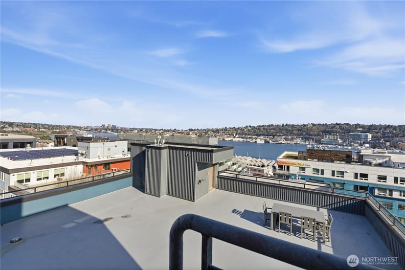 Property photo for 701 Galer St #609, Seattle photo 30