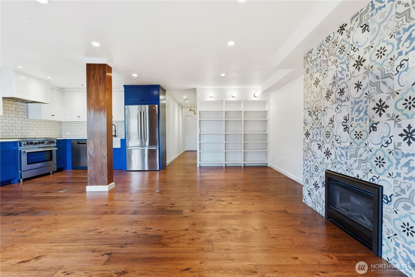 Property photo for 701 Galer St #609, Seattle photo 9