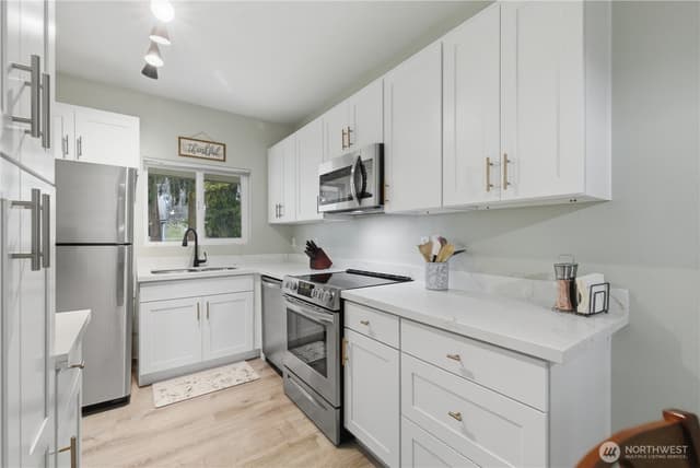 Property photo for 5804 200th Street SW #C, Lynnwood photo 4