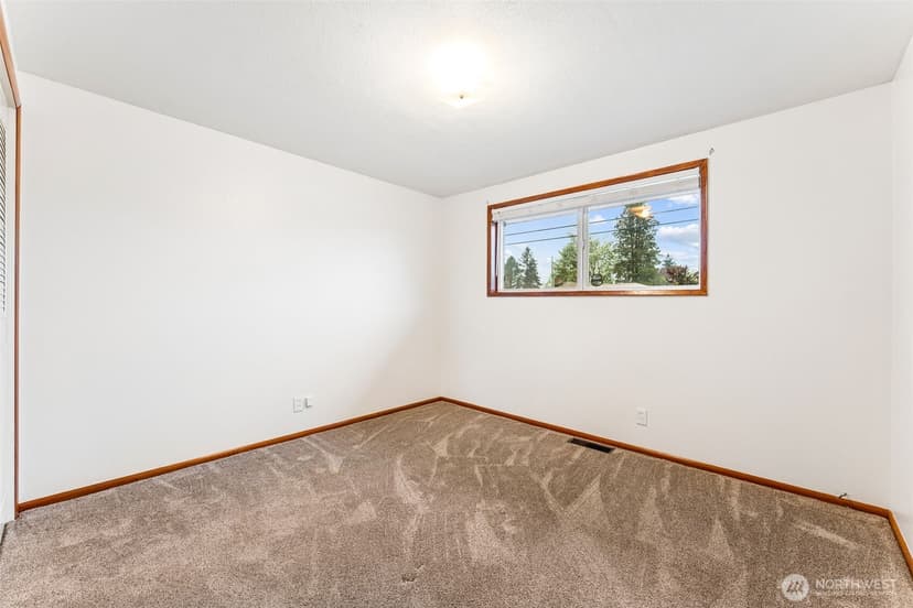 Property photo for 1310 21st Street SE, Auburn photo 11