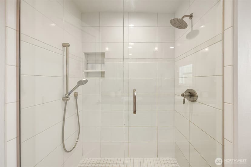 Property photo for 9359 Sunset Way, Bellevue photo 20