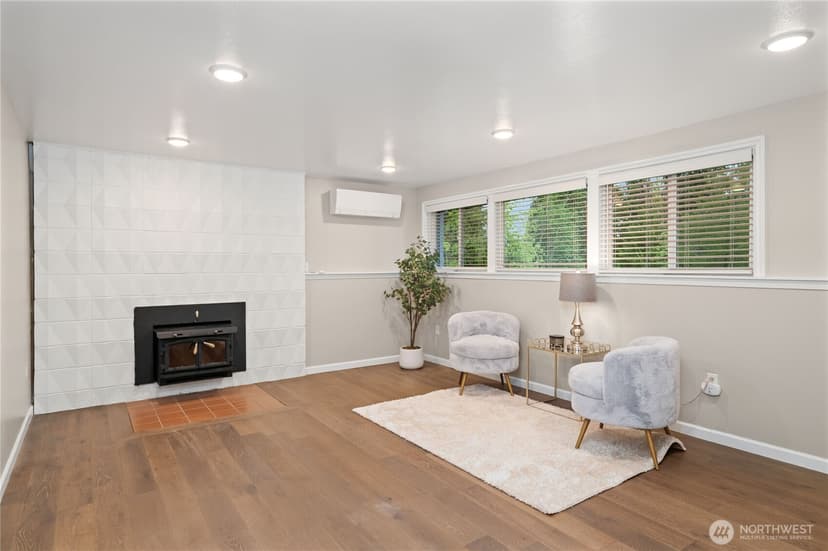 Property photo for 408 119th Avenue E, Edgewood photo 24