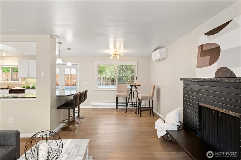 Property photo for 408 119th Avenue E, Edgewood photo 9