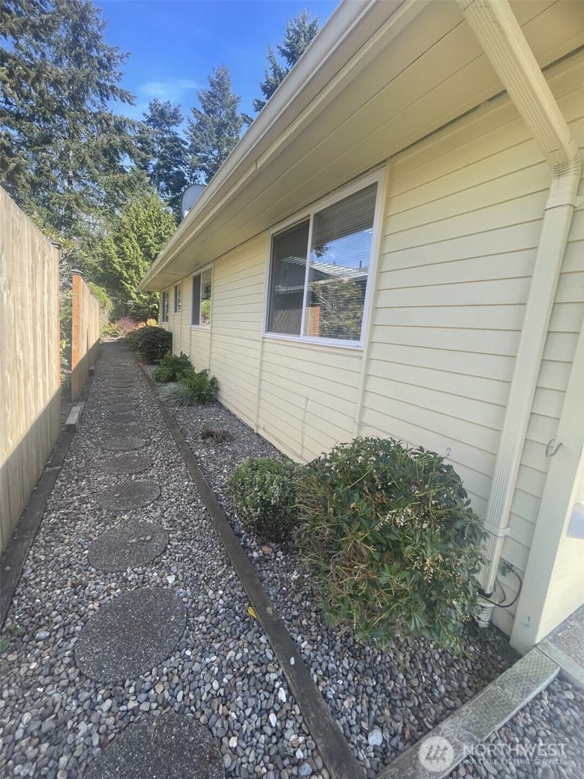 Property photo for 24806 10th Avenue S, Des Moines photo 13