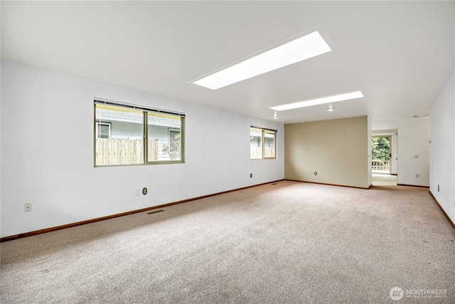 Property photo for 24806 10th Avenue S, Des Moines photo 2