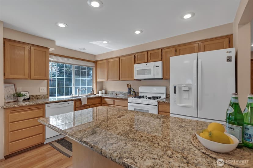Property photo for 3734 Braeburn Drive NE, Tacoma photo 13