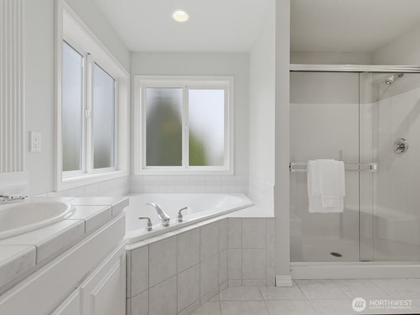 Property photo for 3501 166 Street SW, Lynnwood photo 25