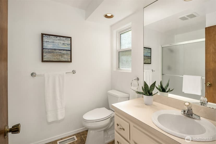 Property photo for 14714 NE 10th Street, Bellevue photo 22