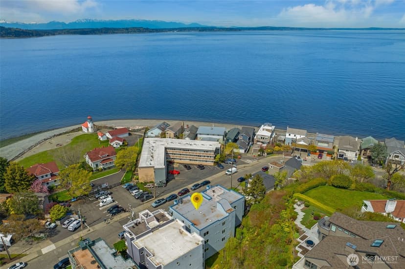 Property photo for 3142 Alki Avenue SW #303, Seattle photo 27