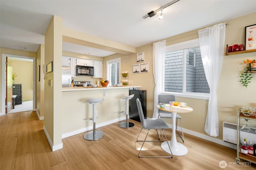 Property photo for 3142 Alki Avenue SW #303, Seattle photo 14