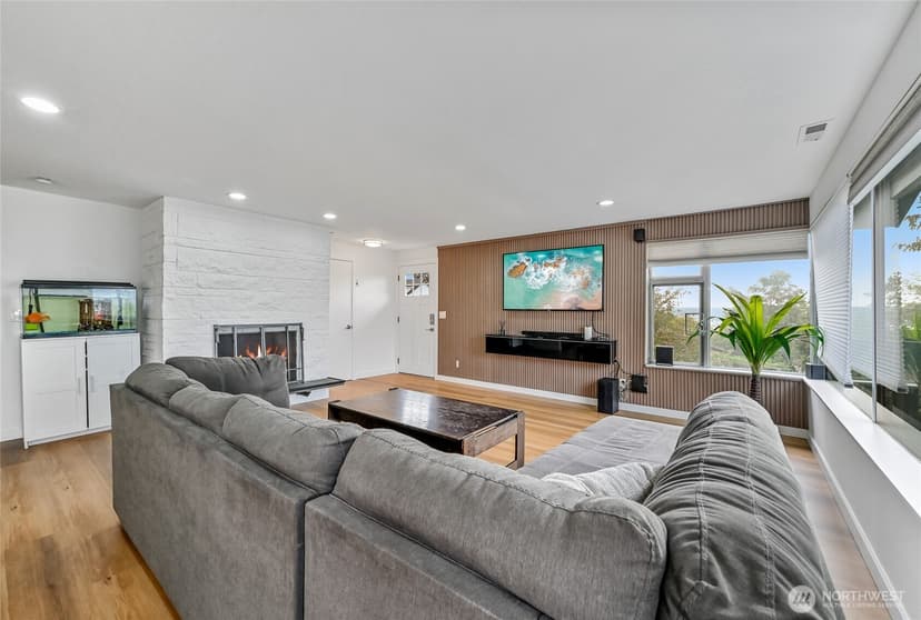 Property photo for 2942 S fontanelle Street #C, Seattle photo 10
