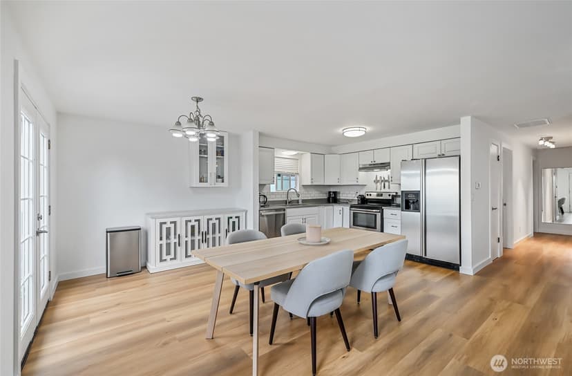Property photo for 2942 S fontanelle Street #C, Seattle photo 6
