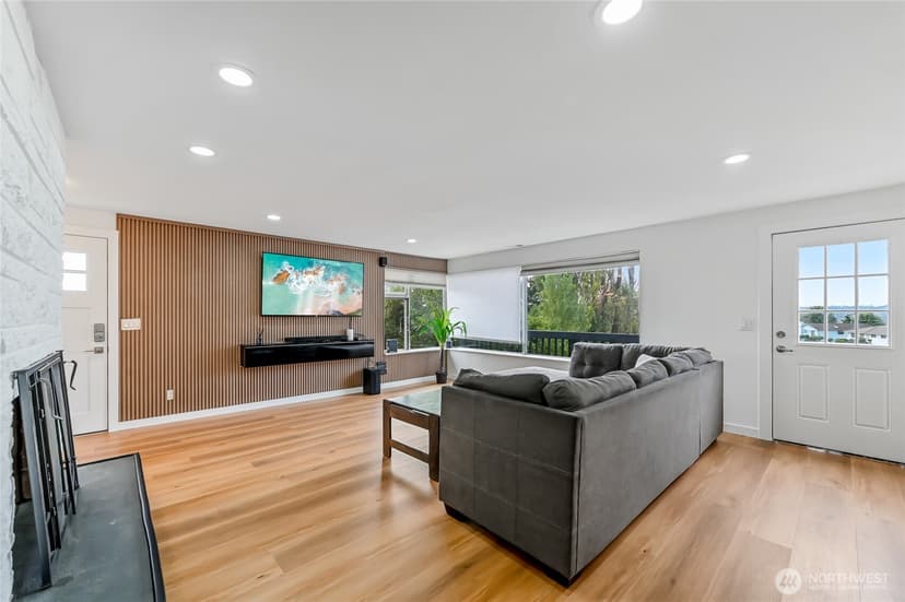 Property photo for 2942 S fontanelle Street #C, Seattle photo 9