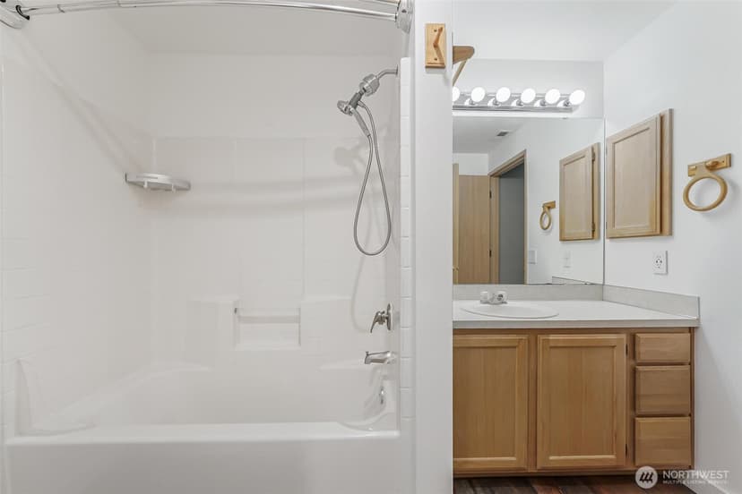 Property photo for 4710 SE Mill Pond Drive SE #303, Auburn photo 12