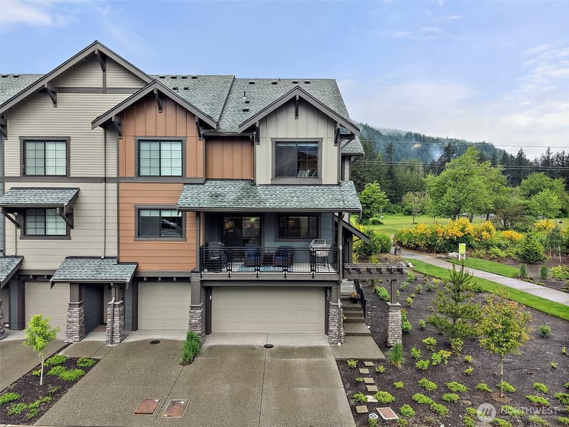 Property photo for 1890 SE 12th Street, North Bend