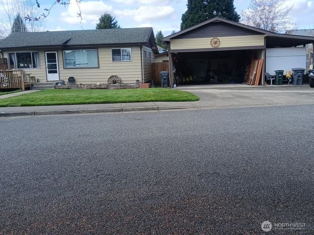 Property photo for 1110 22nd Street Pl NW, Puyallup photo 2