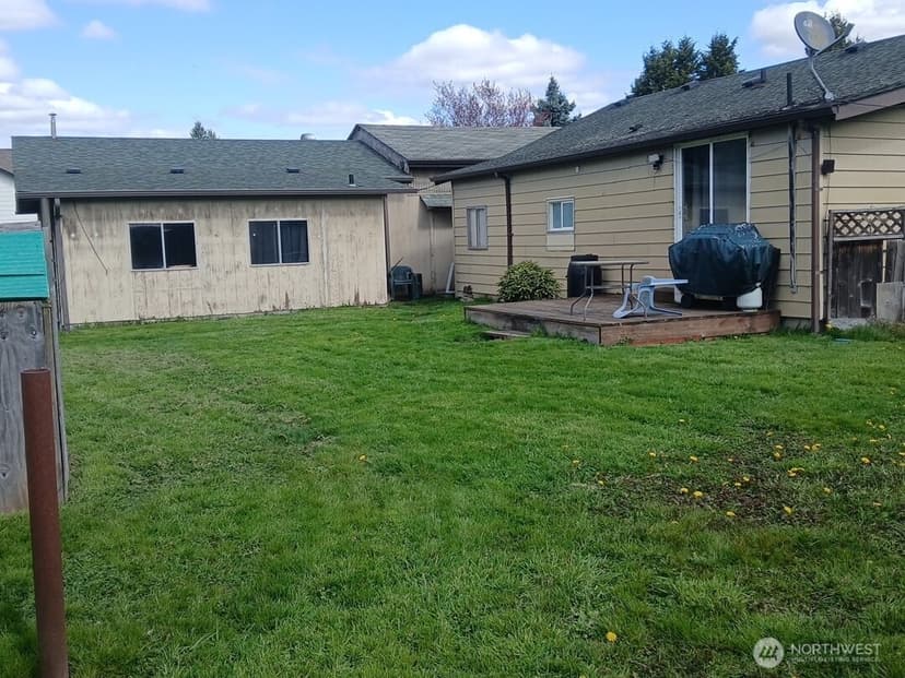 Property photo for 1110 22nd Street Pl NW, Puyallup photo 7