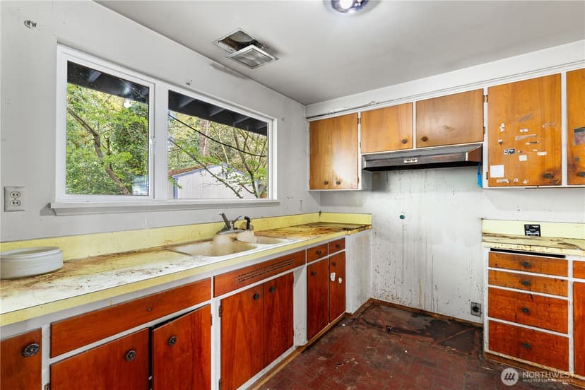 Property photo for 9012 NE 178th Street, Bothell photo 19