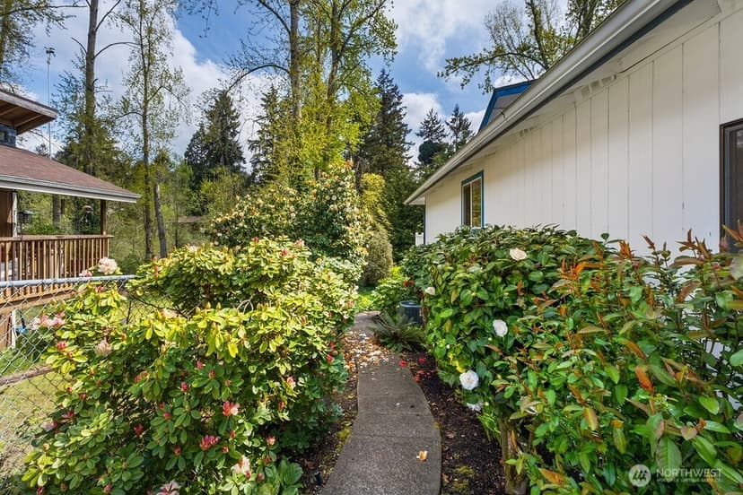 Property photo for 11213 98th Avenue SW, Lakewood photo 31