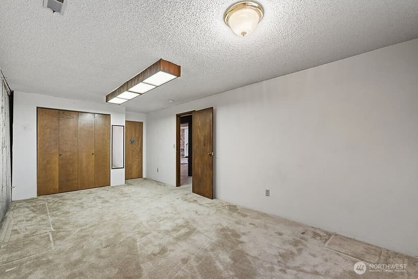 Property photo for 11213 98th Avenue SW, Lakewood photo 29
