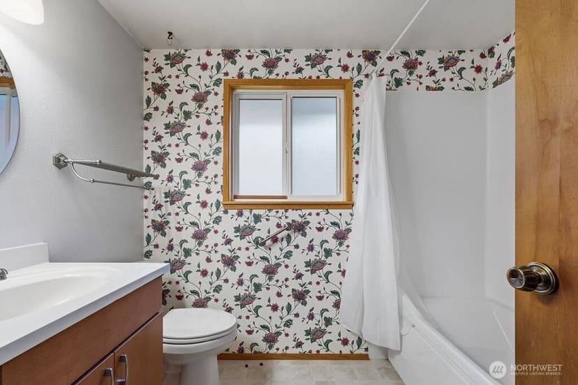 Property photo for 11213 98th Avenue SW, Lakewood photo 19