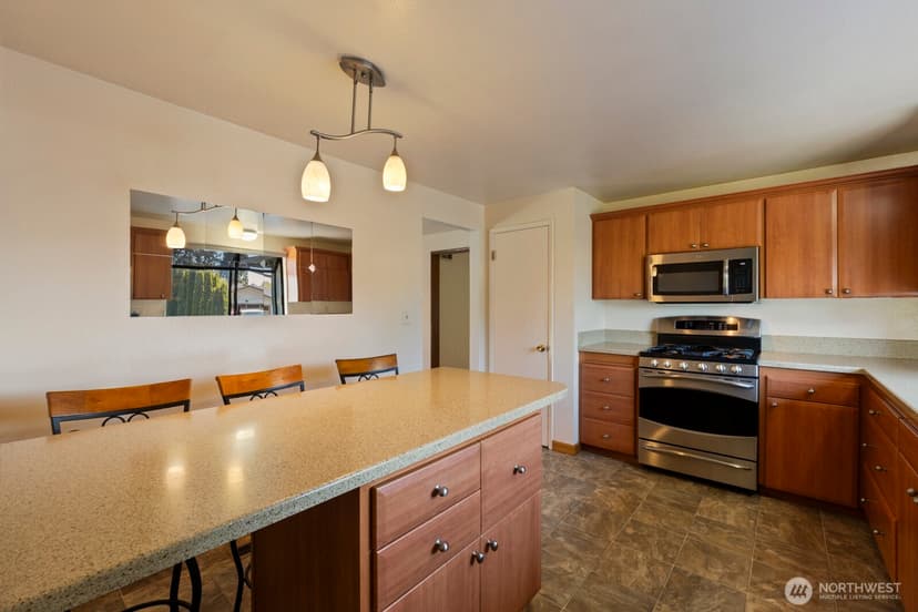 Property photo for 12733 SE 167th Street, Renton photo 4