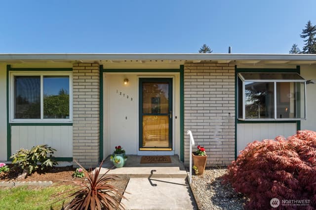 Property photo for 12733 SE 167th Street, Renton photo 2