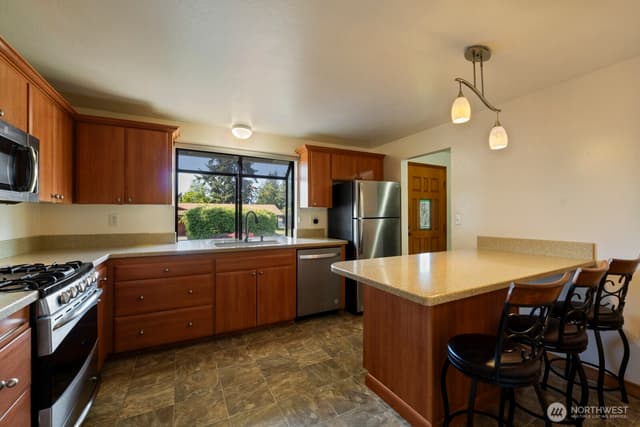 Property photo for 12733 SE 167th Street, Renton photo 5
