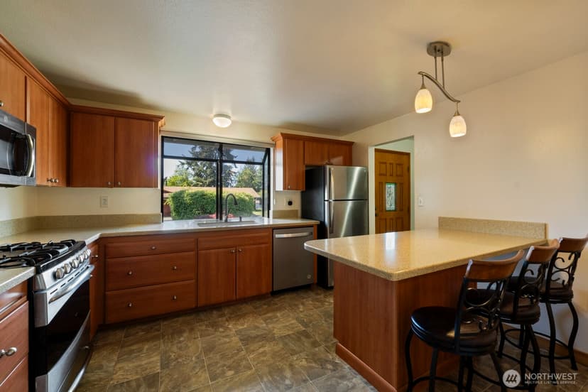 Property photo for 12733 SE 167th Street, Renton photo 5