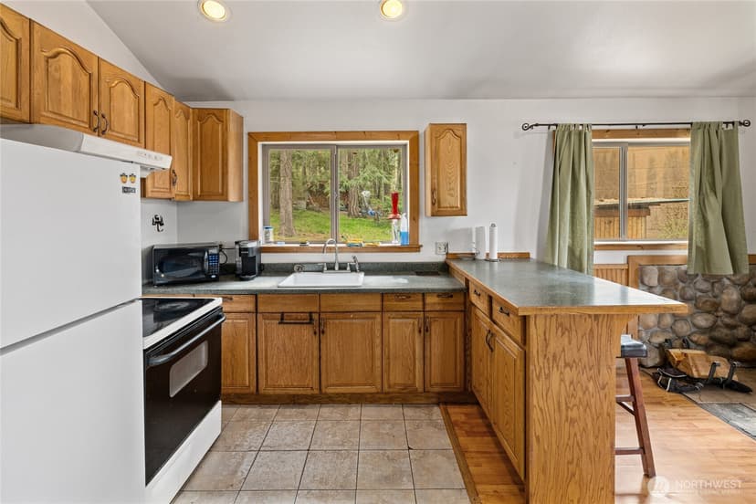 Property photo for 630 Hidden Springs Road, Cle Elum photo 5