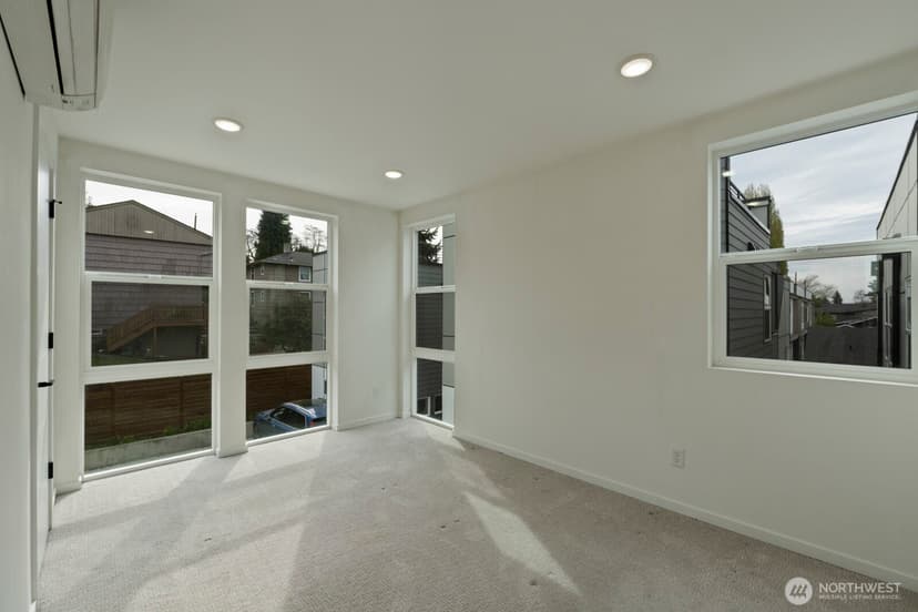 Property photo for 9002 15th Avenue SW #A, Seattle photo 20
