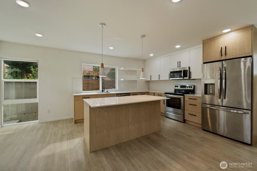 Property photo for 9002 15th Avenue SW #A, Seattle photo 8