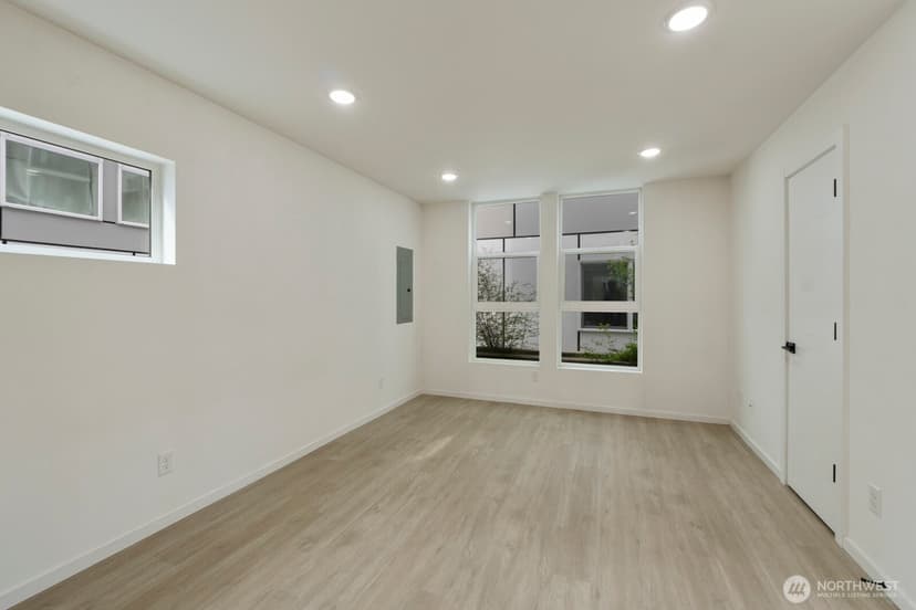 Property photo for 9002 15th Avenue SW #A, Seattle photo 10