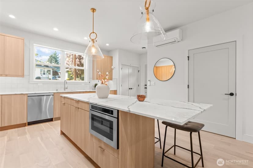 Property photo for 7350 22nd Avenue NW #B, Seattle photo 6