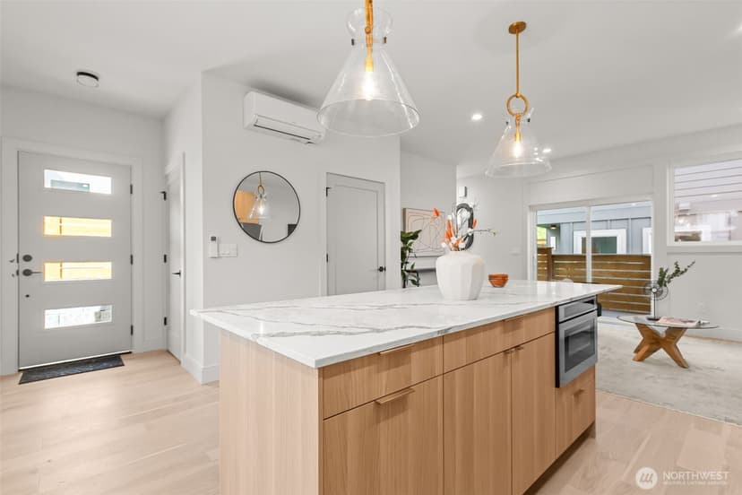 Property photo for 7350 22nd Avenue NW #B, Seattle photo 9