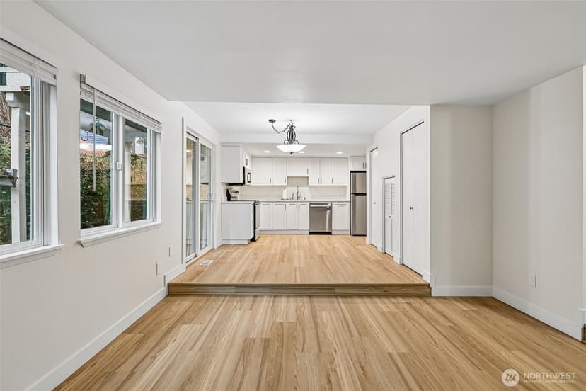 Property photo for 12720 NE 120th Street #I-1, Kirkland photo 6