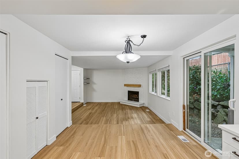 Property photo for 12720 NE 120th Street #I-1, Kirkland photo 7