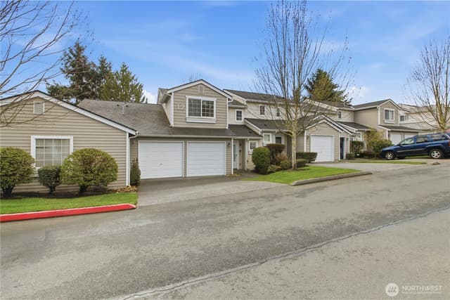 Property photo for 10030 Holly Drive #122, Everett