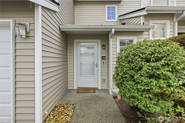 Property photo for 10030 Holly Drive #122, Everett photo 3