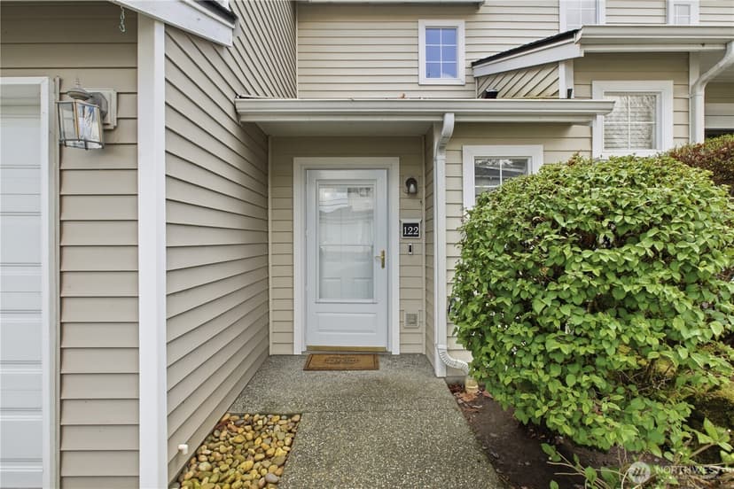 Property photo for 10030 Holly Drive #122, Everett photo 3