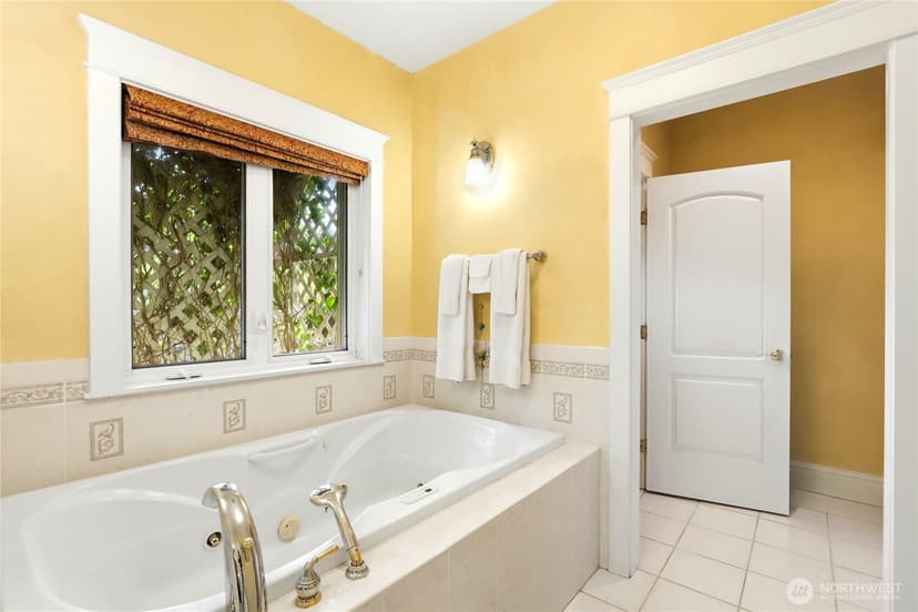 Property photo for 5377 E Blaisdell Lane, Port Orchard photo 22